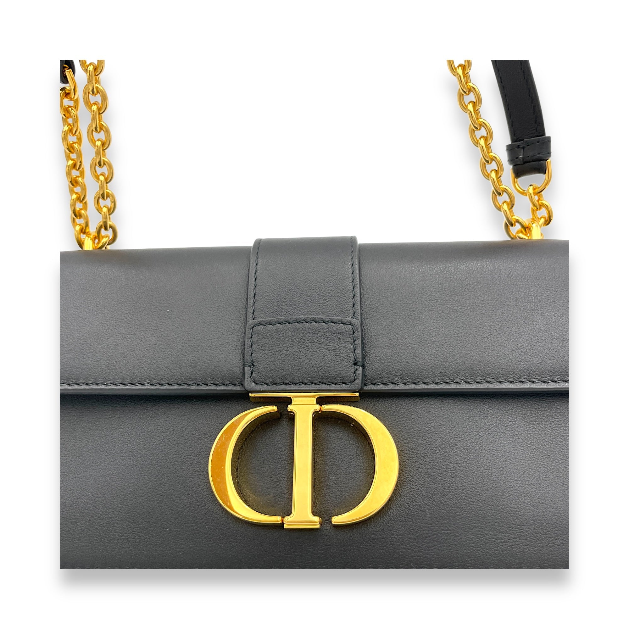 30 Montaigne Shoulder Bag East West Black in Calfskin, Gold hardware - Image 8