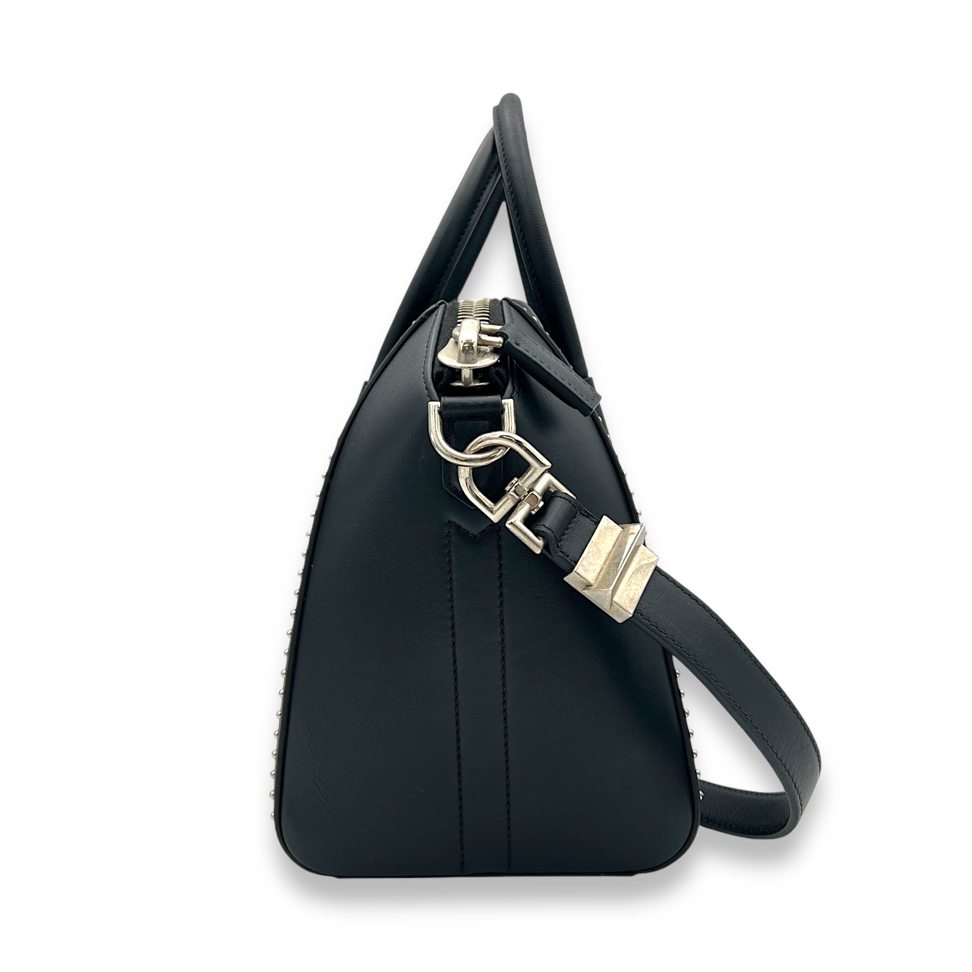 Antigona Medium Black Top Handle Bag in Calfskin, Silver hardware - Image 4