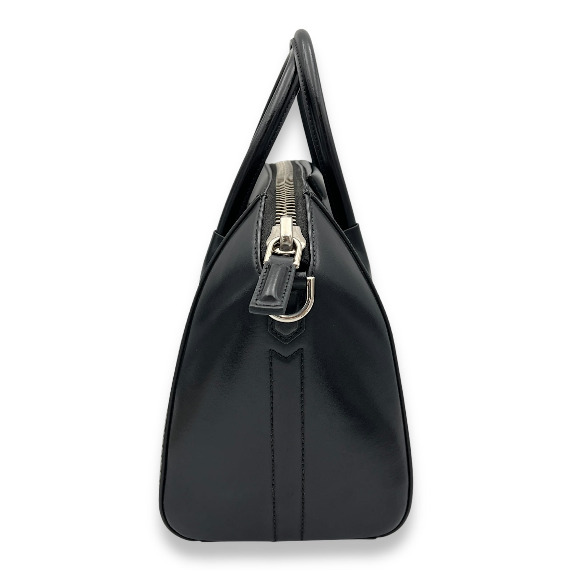 Antigona Small Black Top Handle Bag in Calfskin, Silver hardware - Image 4