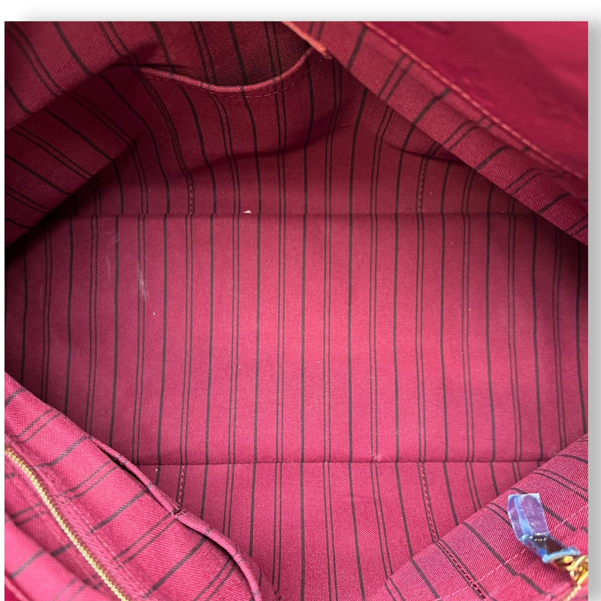 Artsy Top Handle Bag Red in Monogram Empreinte Leather, Gold hardware - Image 14