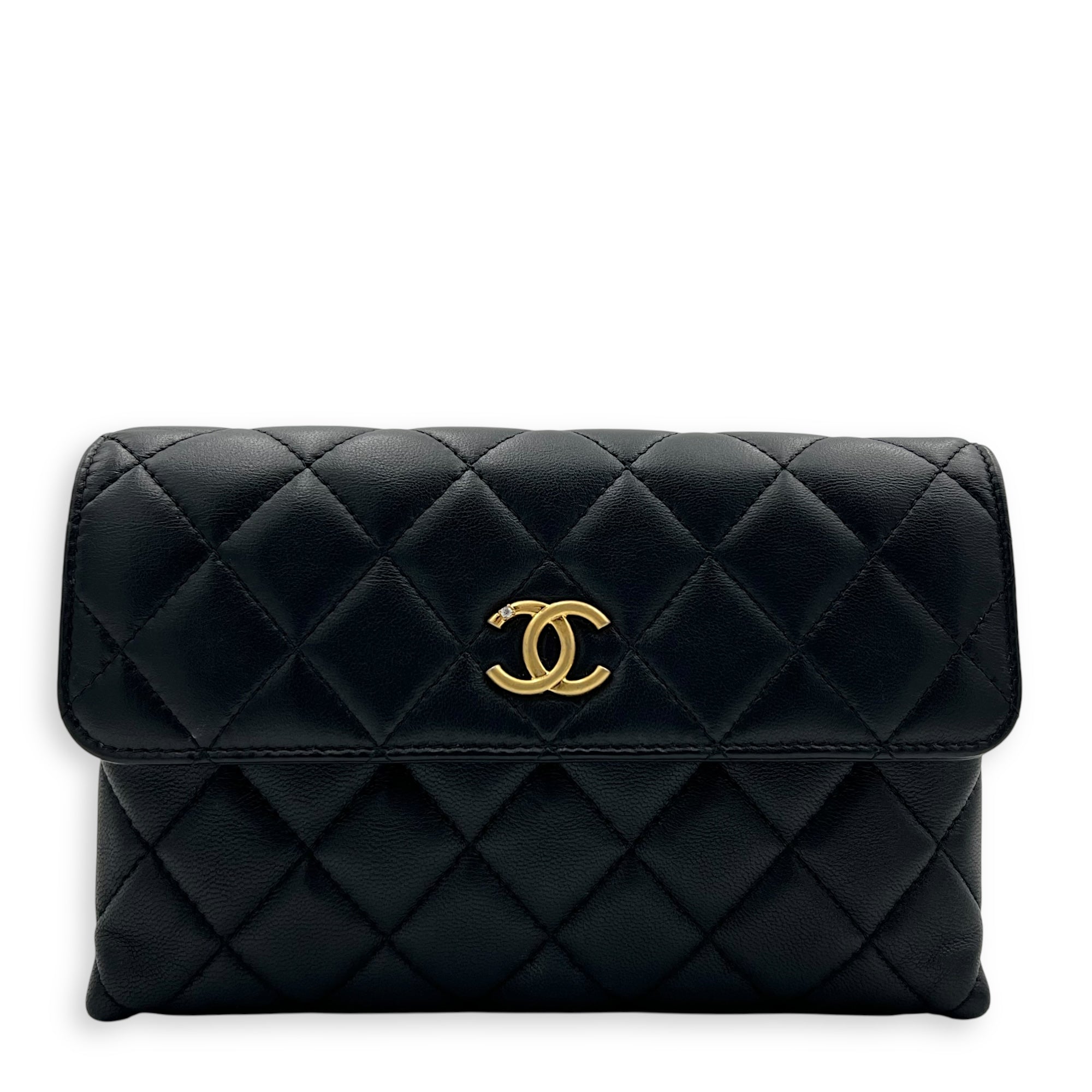 CC Wristlet Black in Lambskin, Gold hardware