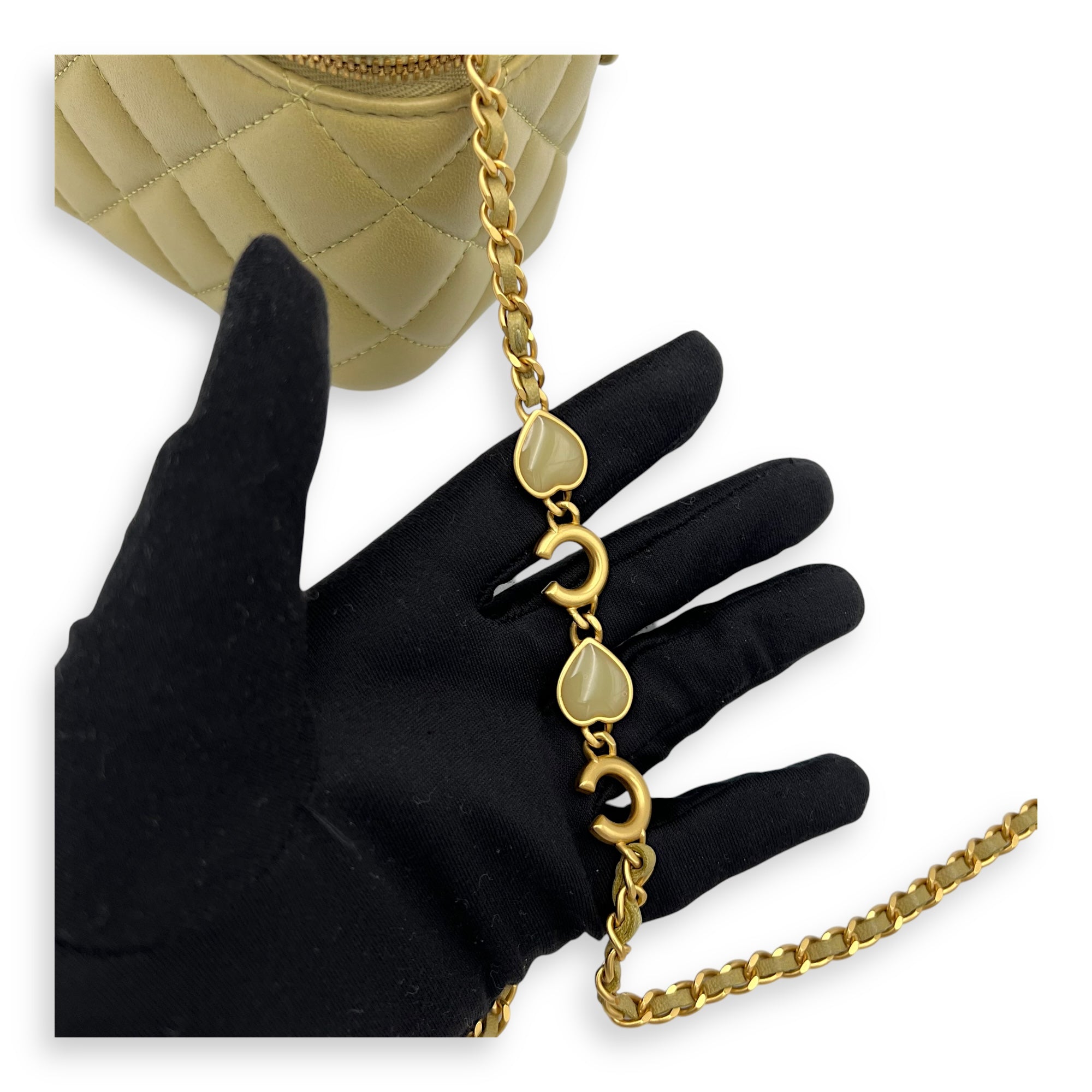 CC Green Vanity Bag in Lambskin, Gold hardware - Image 11