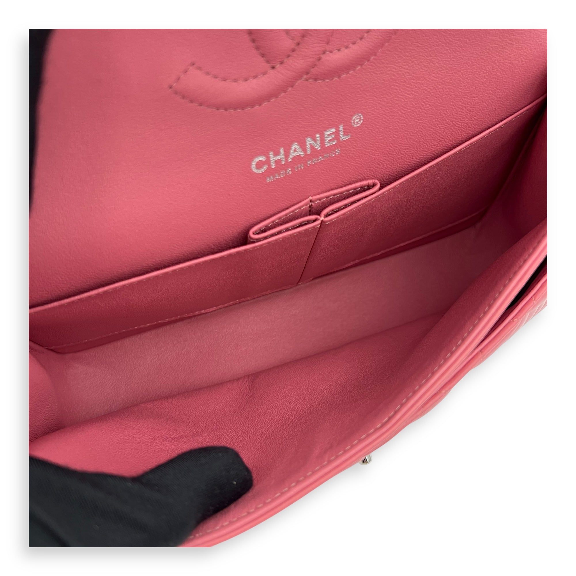 Classic Medium Pink Shoulder Bag in Lambskin, Silver hardware - Image 7