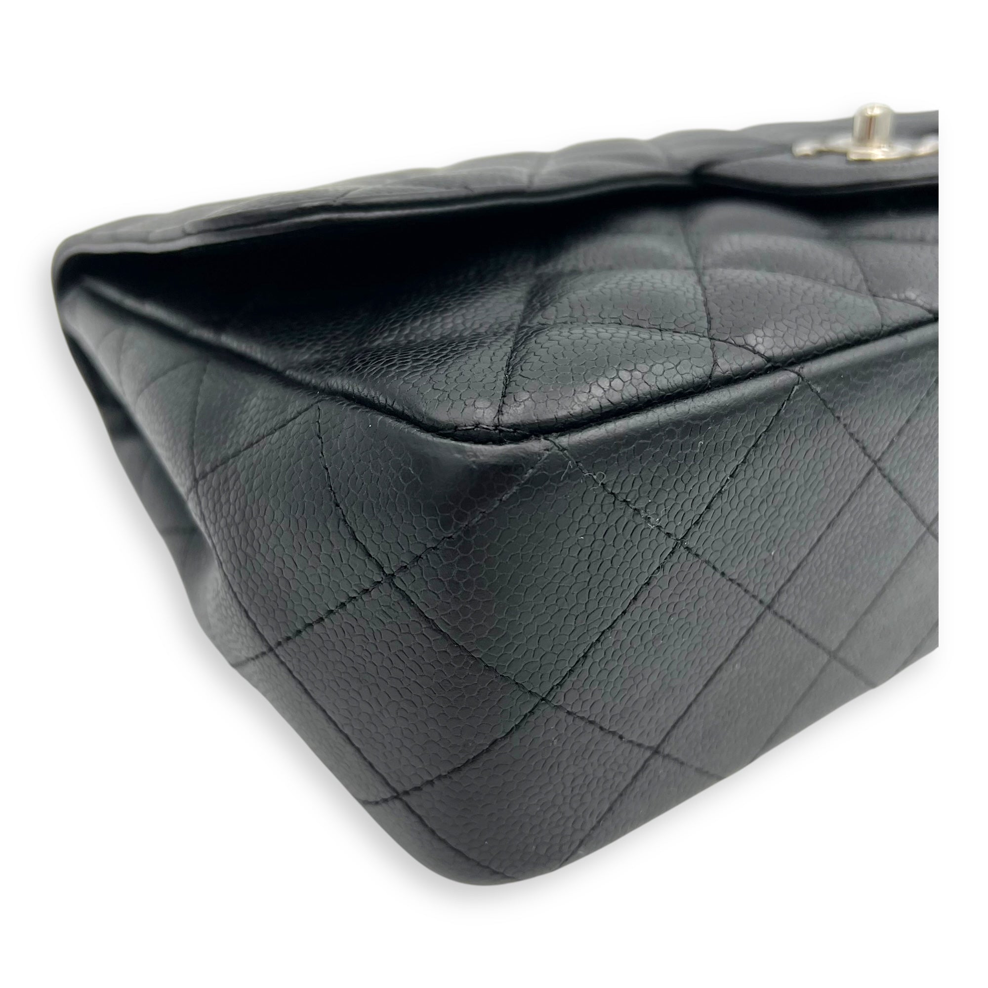 Classic Shoulder Bag Jumbo Black in Caviar Leather, Silver hardware - Image 7