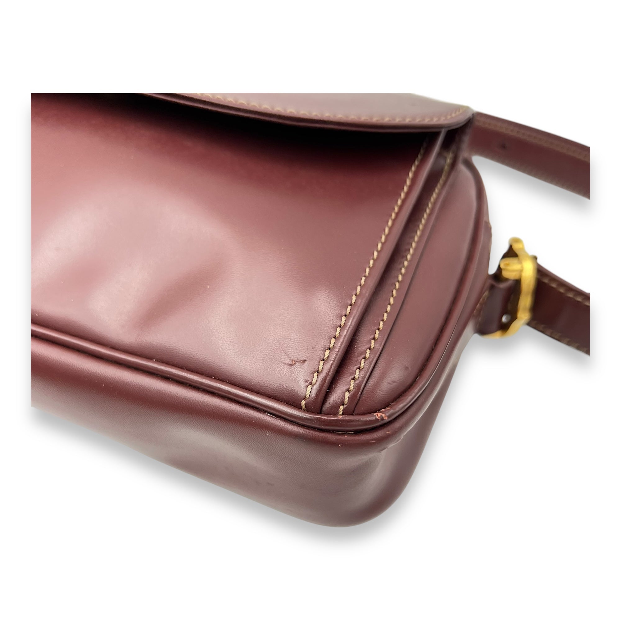 Must de Shoulder Bag Red in Calfskin, Gold hardware - Image 7